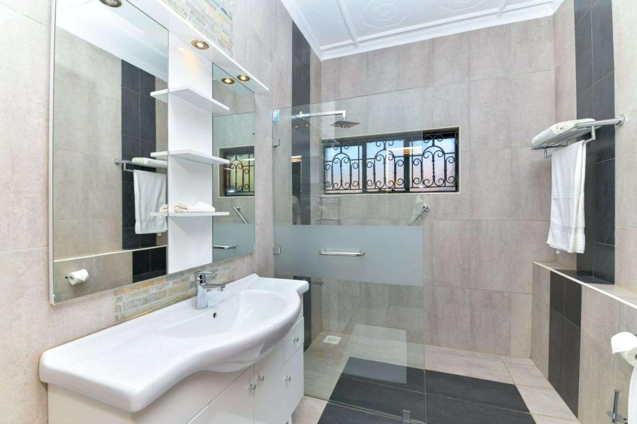 The Premier Suites Найроби Екстериор снимка